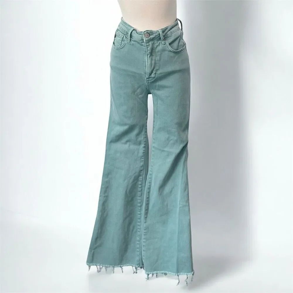 Judy Blue Flare Seafoam Green Lee Jeans Colored Denim 28” High Rise